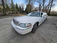 Limuzyna Lincoln Town Car