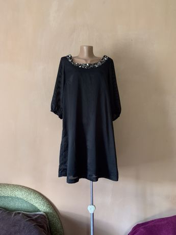 Сукня плаття вільного крою чорне з камінчиками і паетками розмір М L