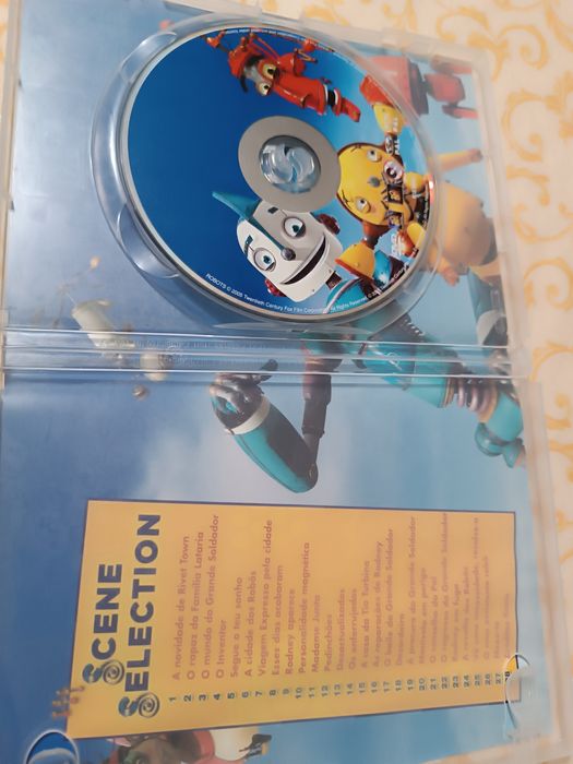 Robôs. DVD. Filme infantil