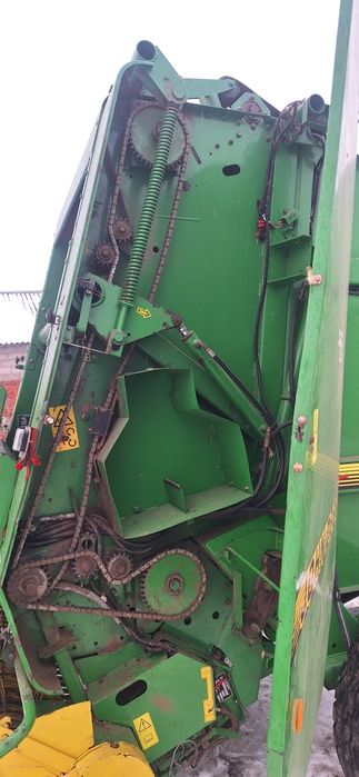 Prasa John Deere 590