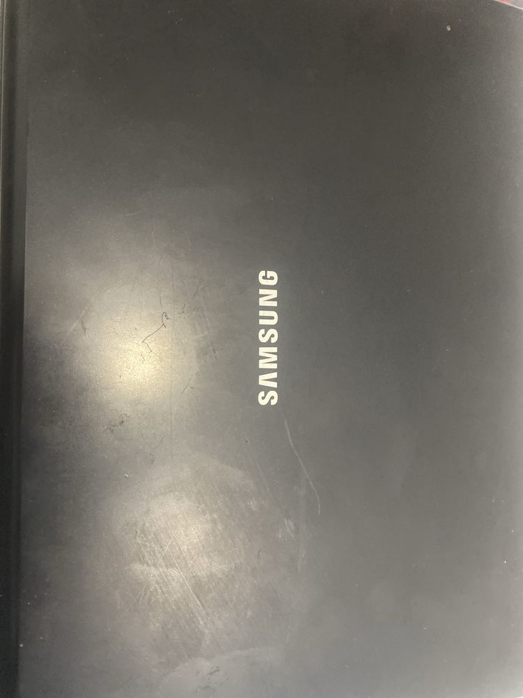 Laptop Samsung NP-R509