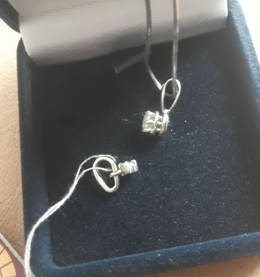 Два кулона (подвеска) с натуральными бриллиантами