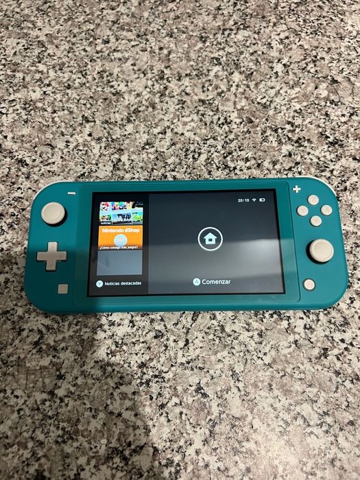 Nintendo Switch Lite Azul Turquesa + Capa + 2 Jogos (Preço negociável)