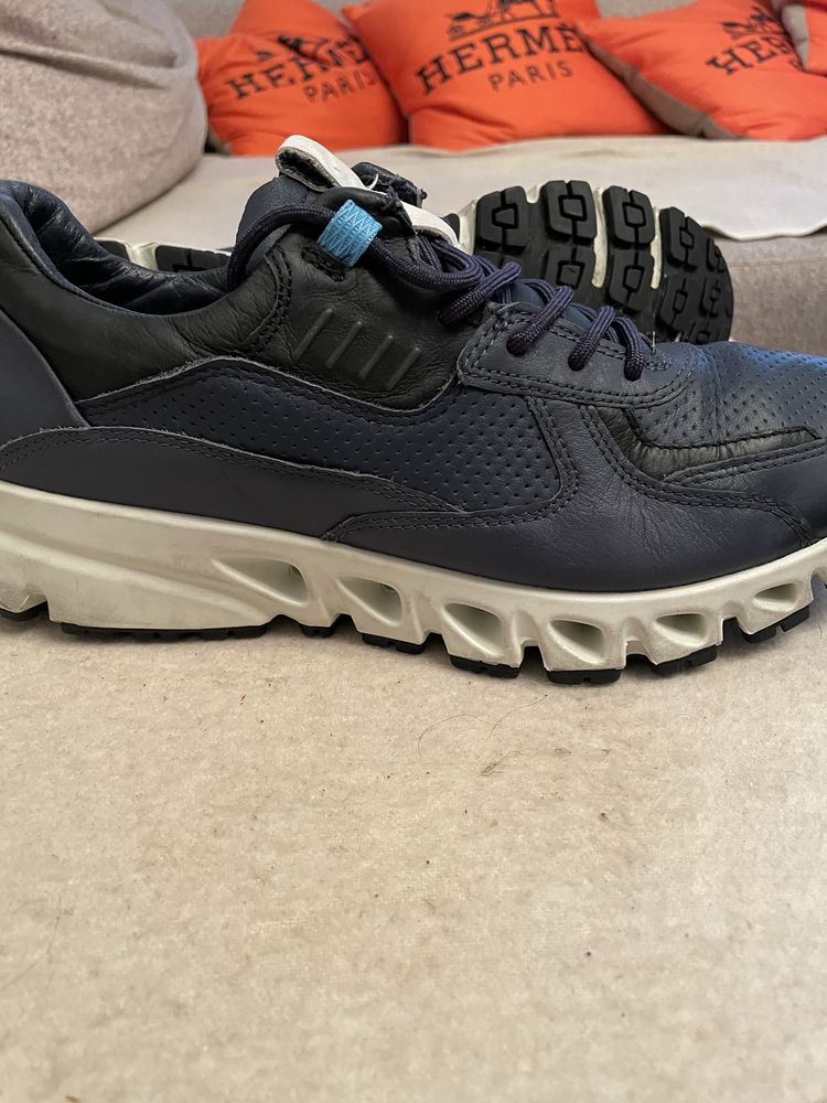 Buty ecco biom ze skory