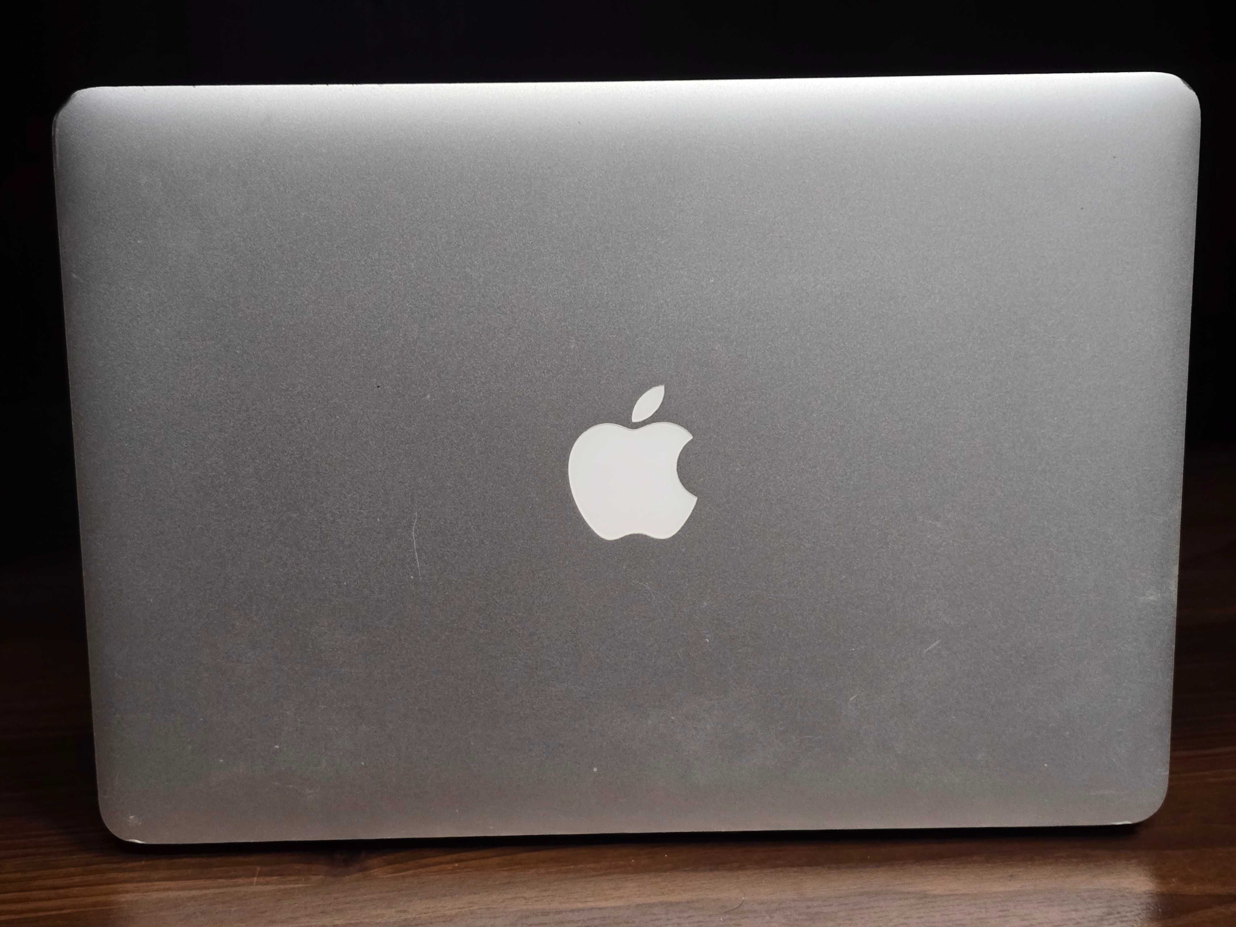 Apple Macbook Air 13,3' 8/256GB macOS Monterey Intel i5 Gwarancja