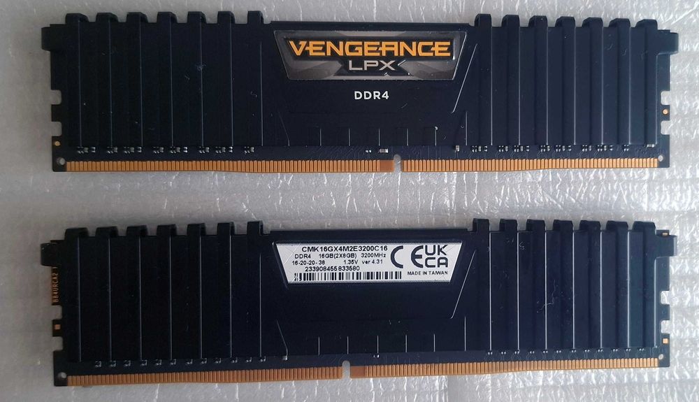 Pamięci Ram Corsair Vengeance LPX DDR4 32GB (2x16GB) 3200MHz