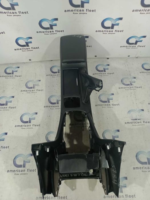 MAZDA 6 13-15 консоль центральная подлокотник / Мазда 6