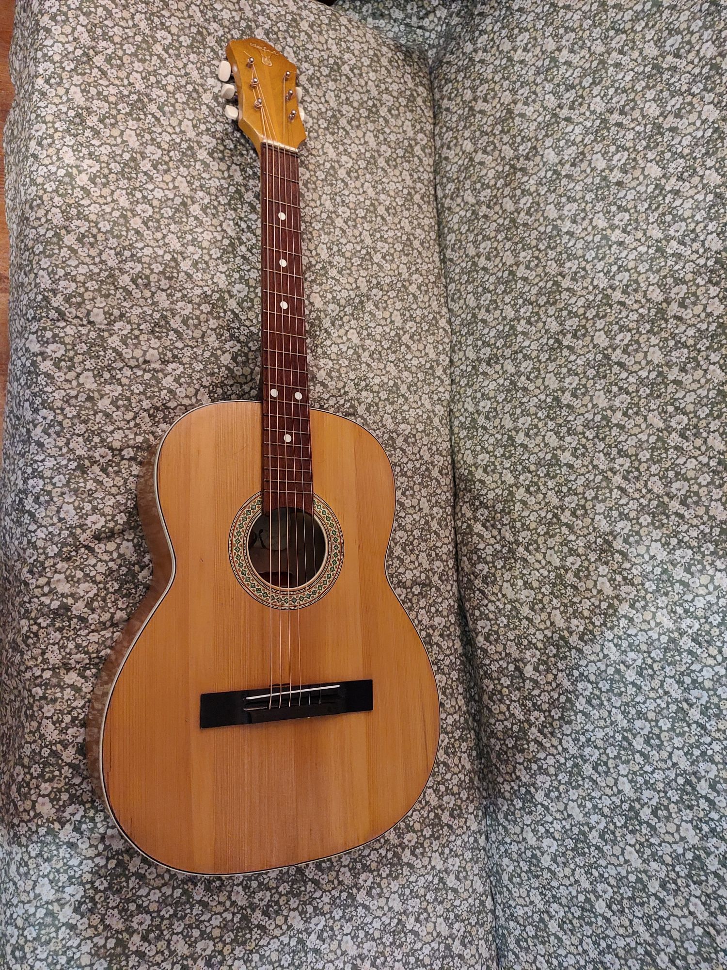 Szeroki gryf 45 mm Defil 7/8 gitara akustyczna Wygodna Dobrze brzmi !!
