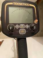 Detector de metais Teknetics G2+