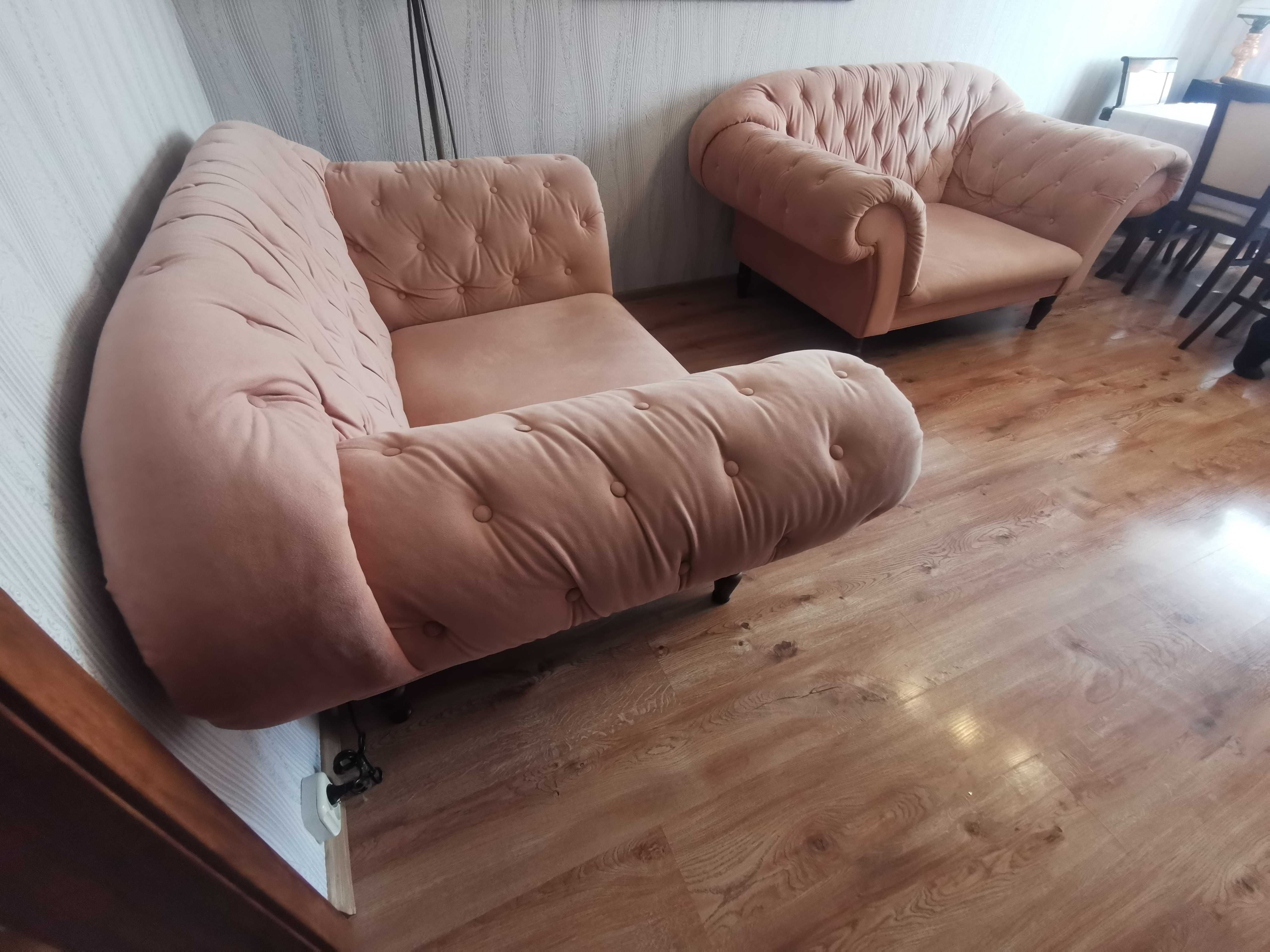 Dwie stylowe sofo-kanapy