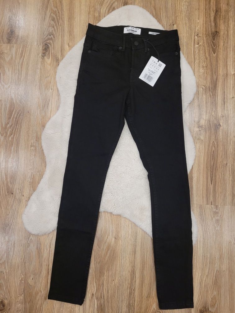 Czarne jeansy super skinny pull&bear 34 xs