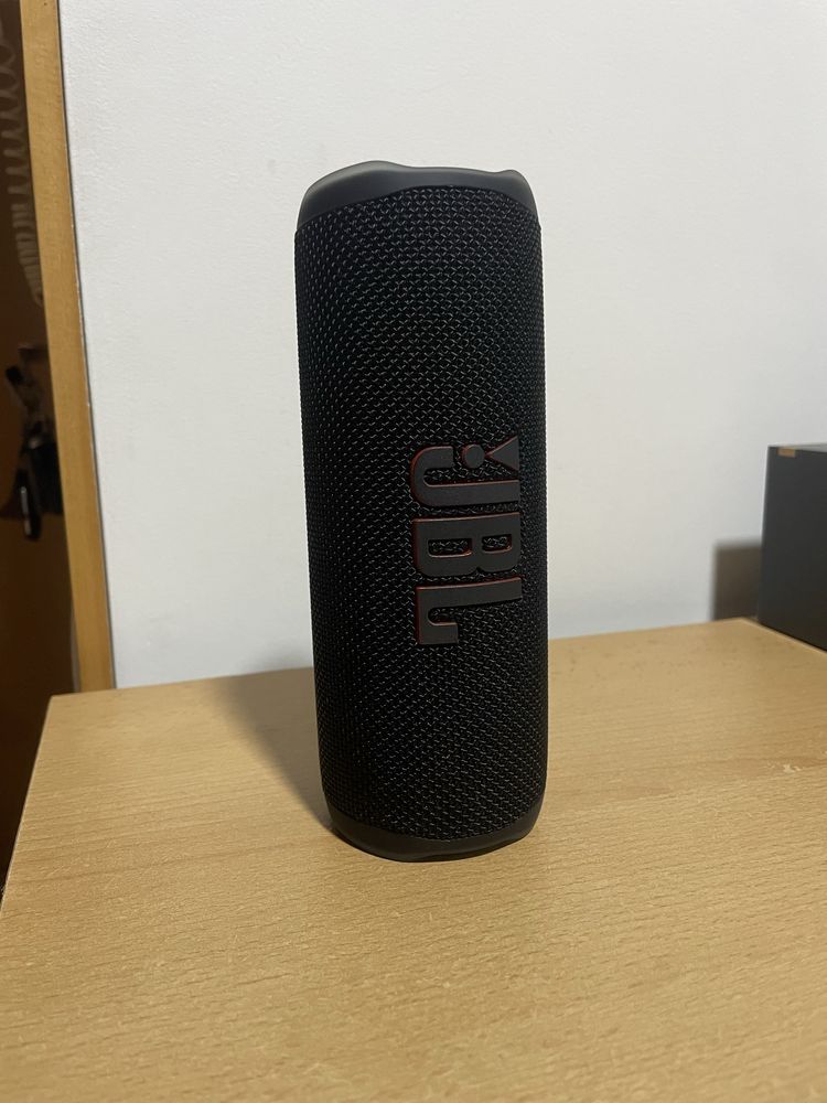 JBL flip6 nova.