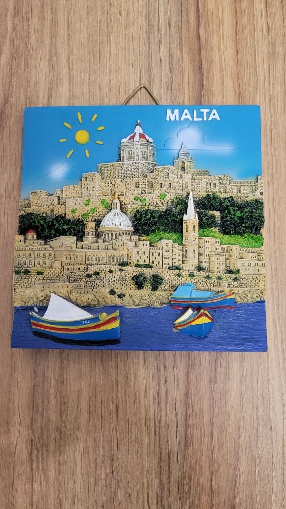 Obrazek z Malty na kamieniu