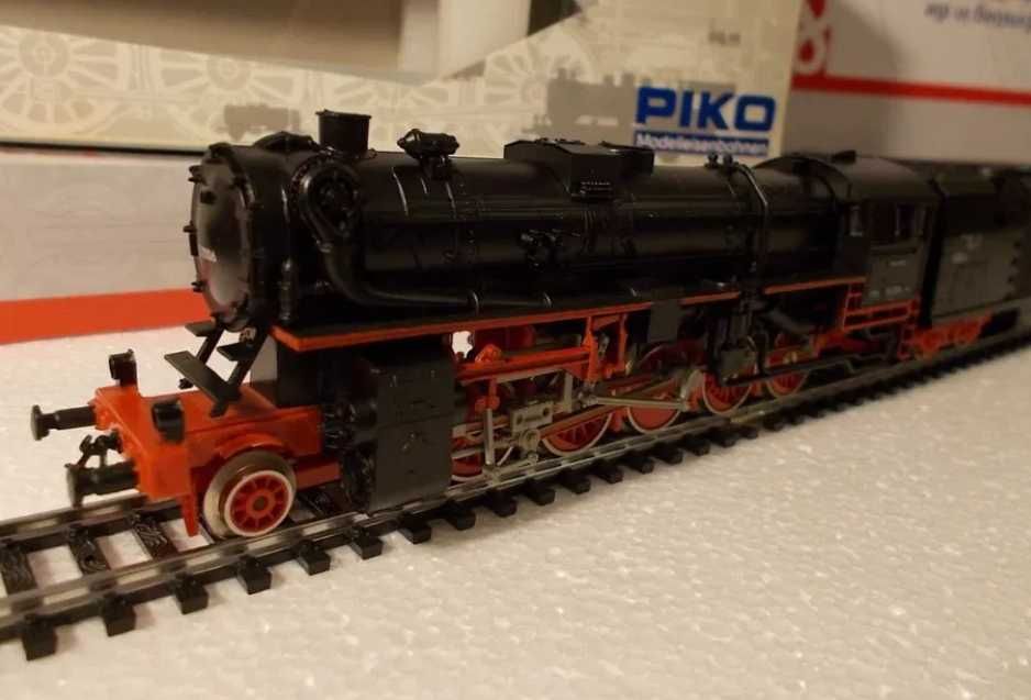 Паровоз BR-51  Fleischmann  СВЕТ c 2х стор. стандарт Пико PIKO HO 1/87