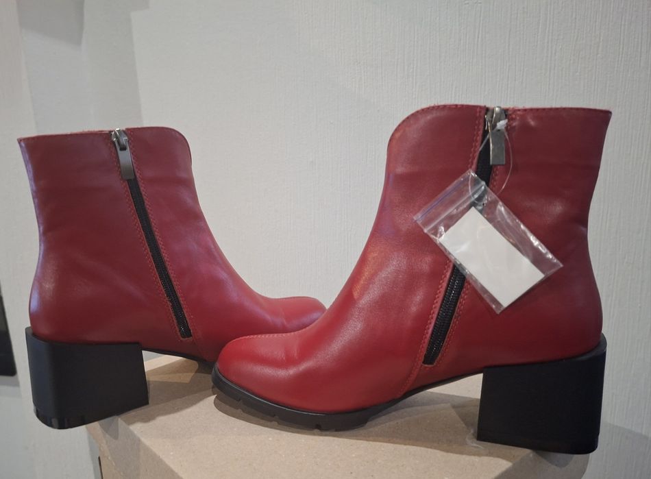 Чобітки жіночі нові натуральна шкіра