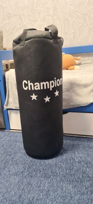 Продам боксерську грушу