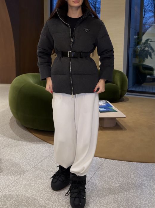 Куртка Prada XS в наявності