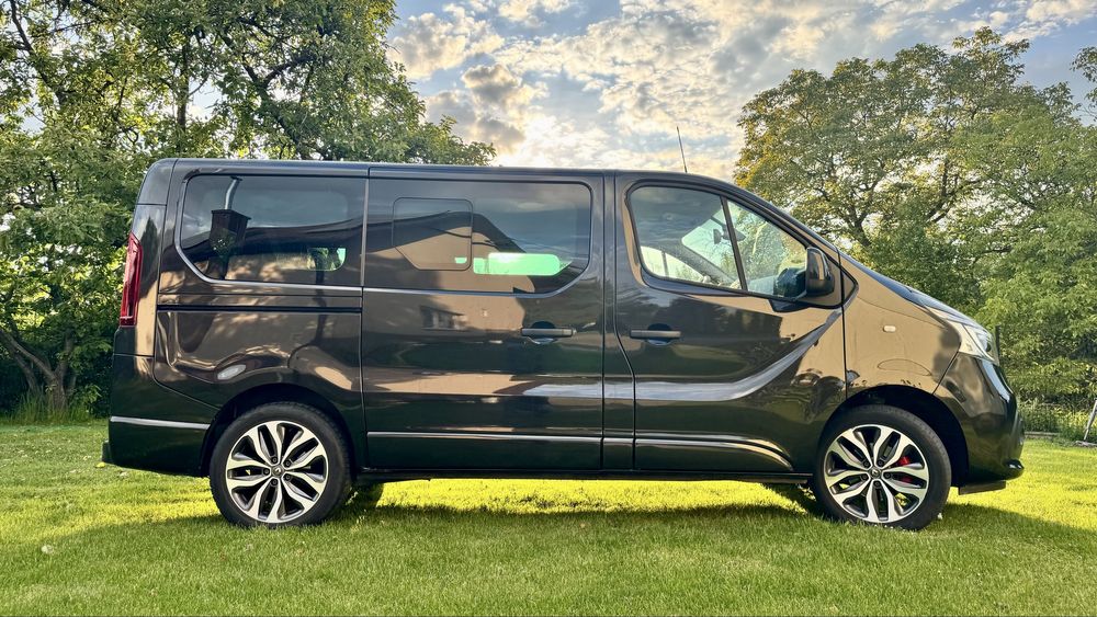 Renault trafic 2.0 2020 rok