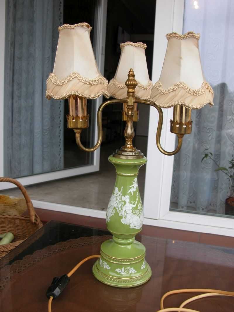 stara porcelanowa lampa- lampka sygnowana