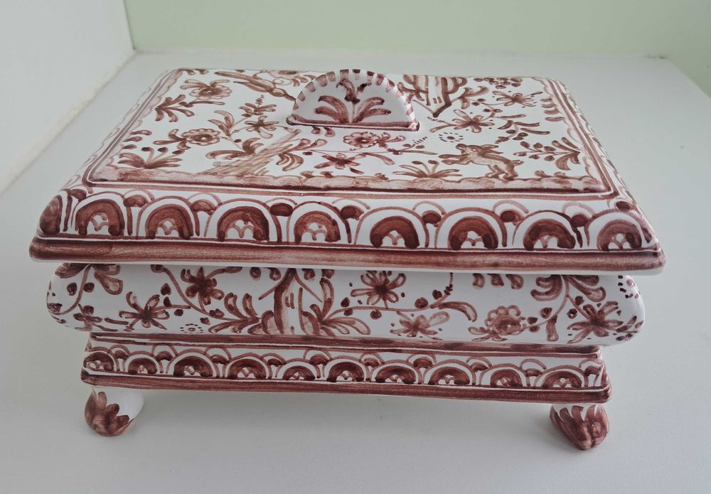 Caixa em Louça Pintura Séc. XVII