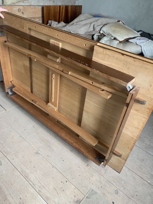 Дубовий стіл великий, розкладний