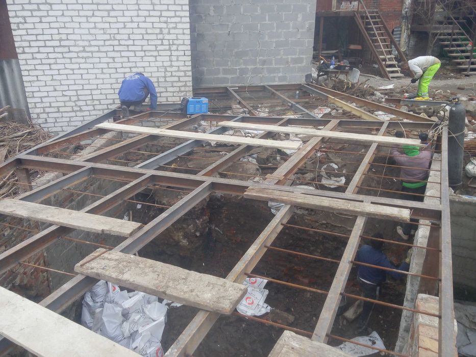 сварочные работы металлоконструкции.Зварювальні роботи