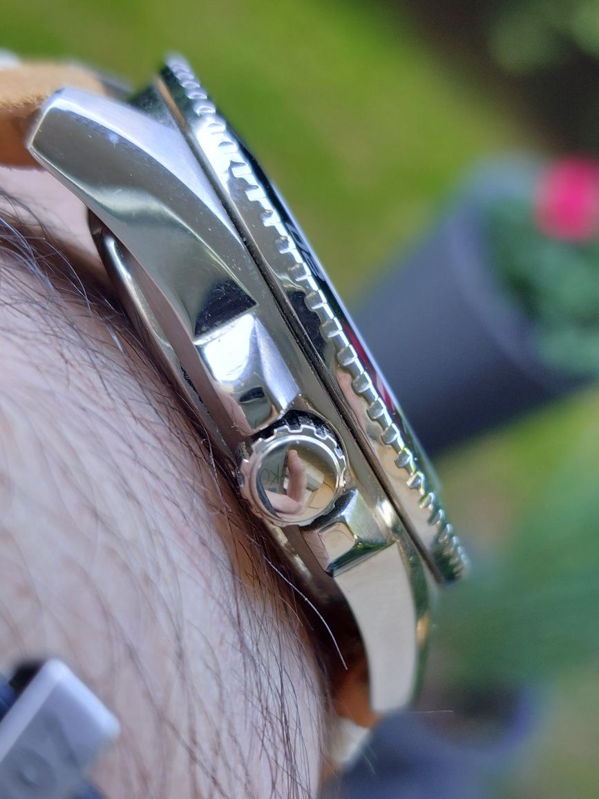 Zegarek diver Casio MDV-107 Duro