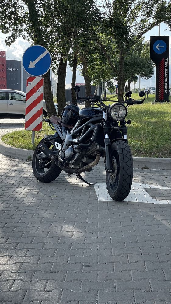 Suzuki sv650 custom scrambler