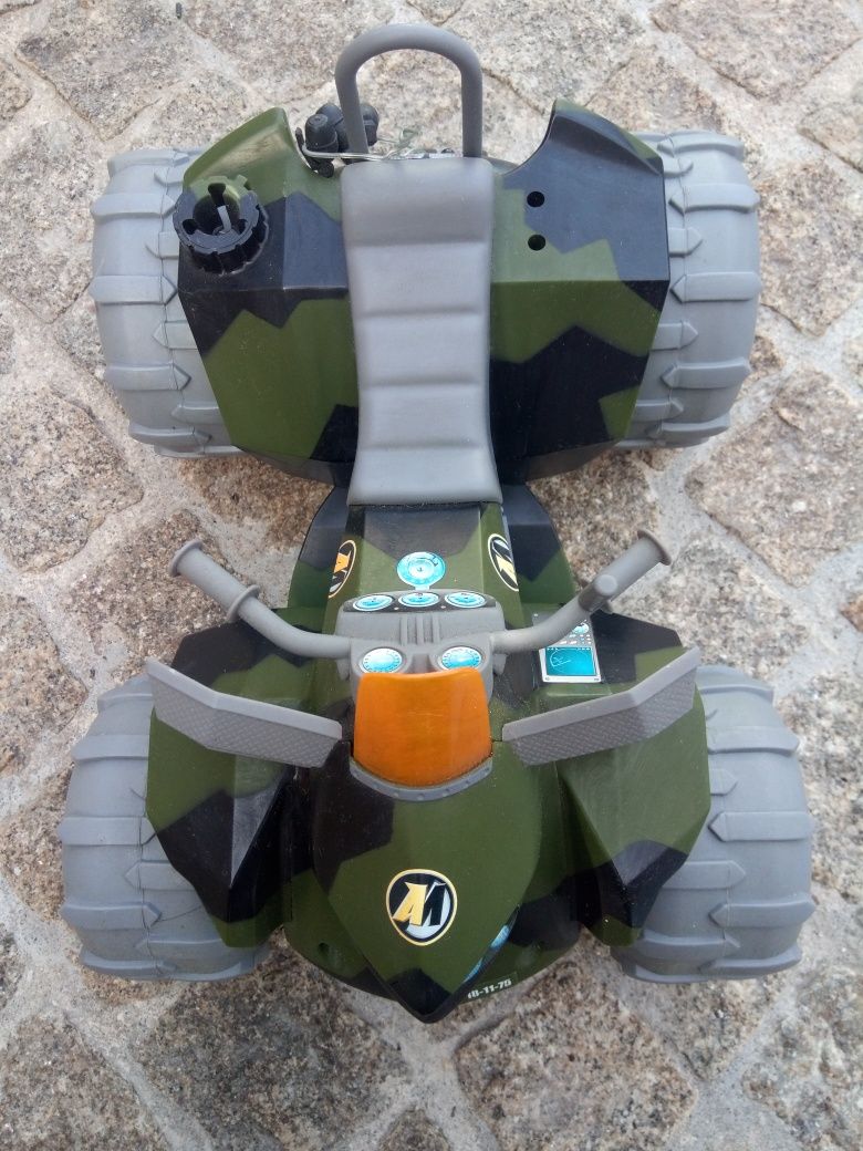 Jipe de combate do action man