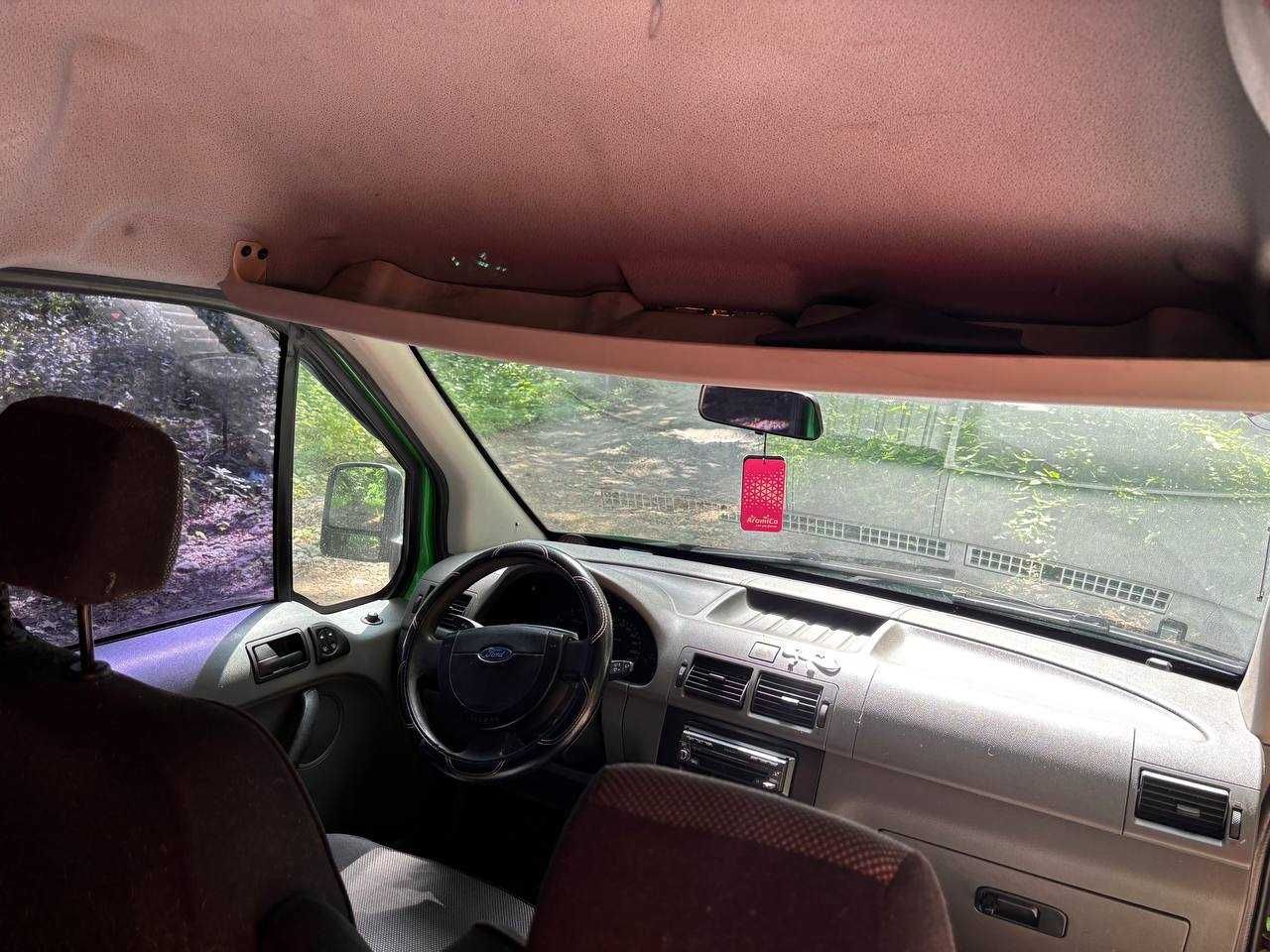 Ford Transit Connect 2004