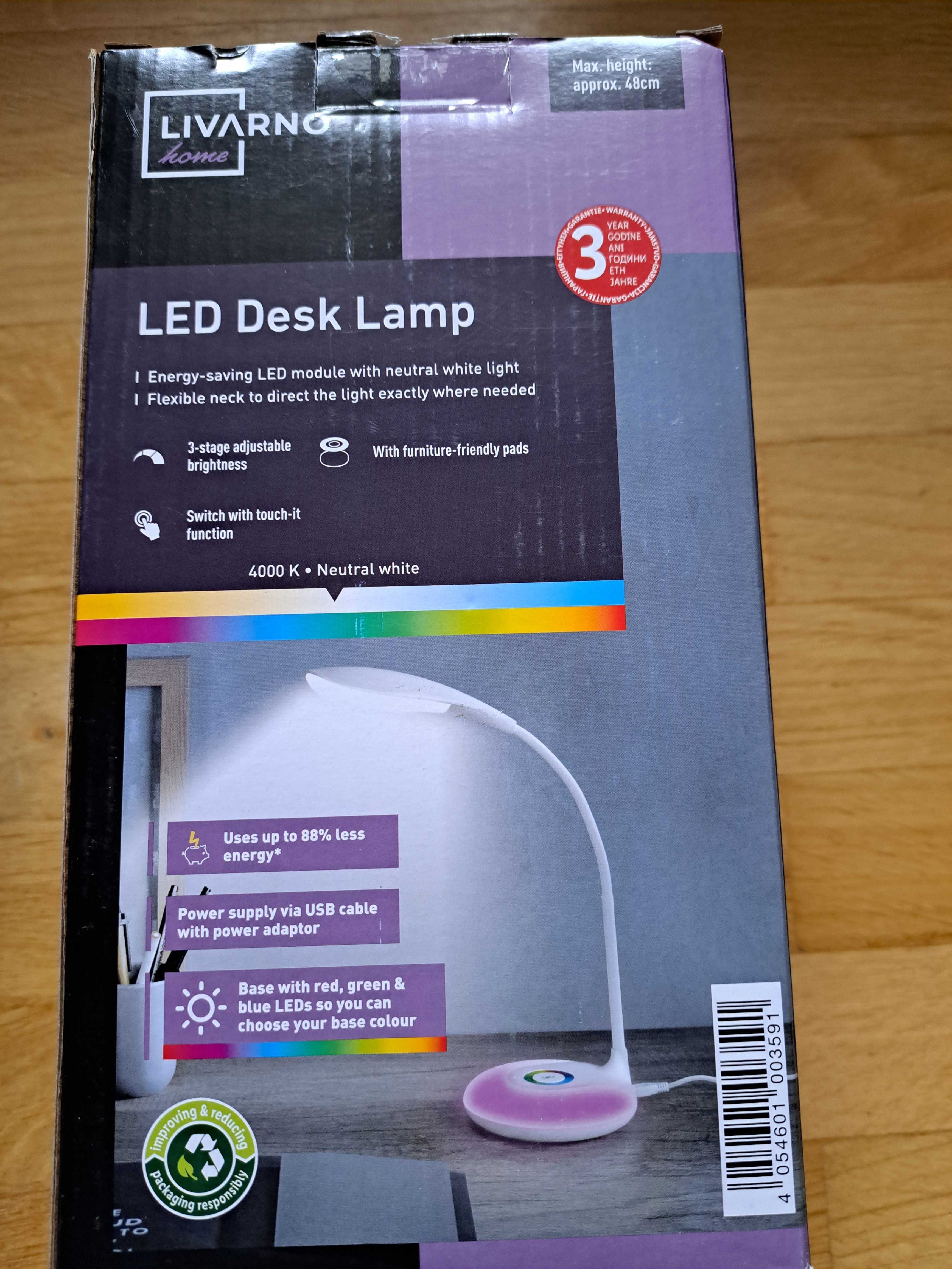 Lampa na biurko LED