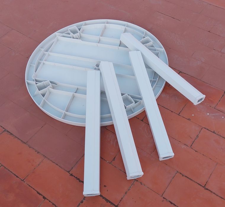 Mesa de jardim desmontável