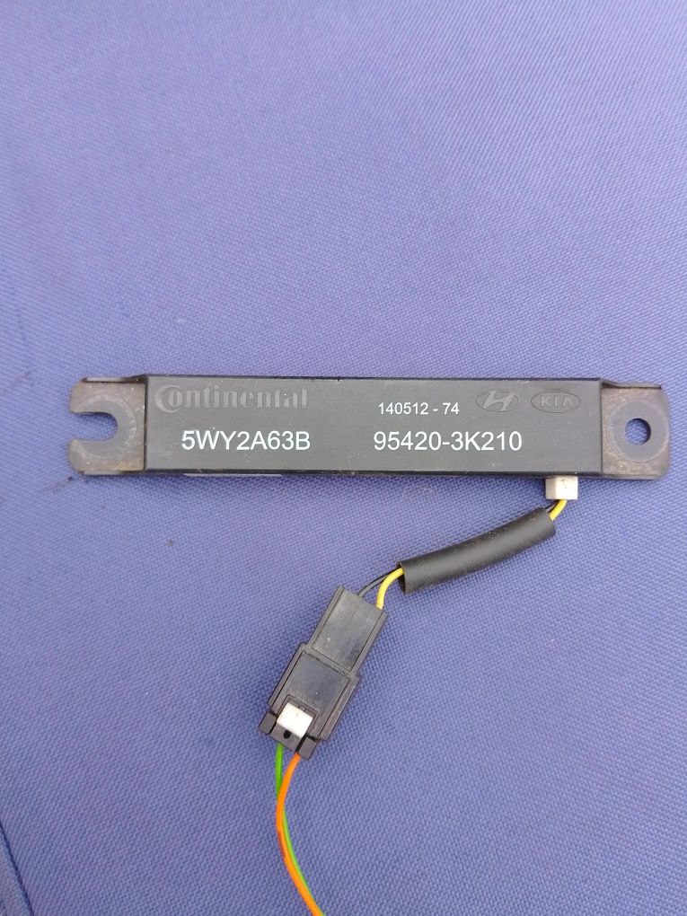 Wzmacniacz anteny 95420 - 3K210, oryginał