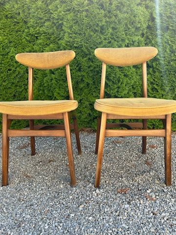 Krzesła R.Hałas PRL 2 szt