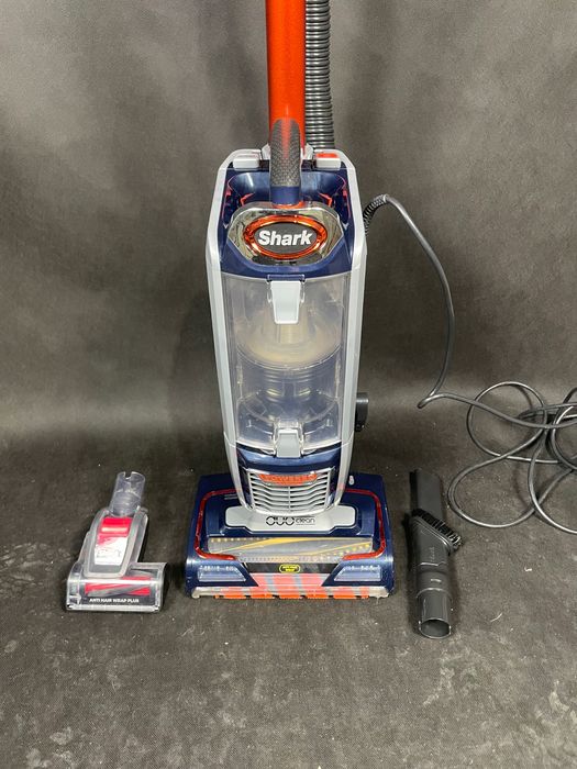 Odkurzacz bezworkowy Shark NZ801EU