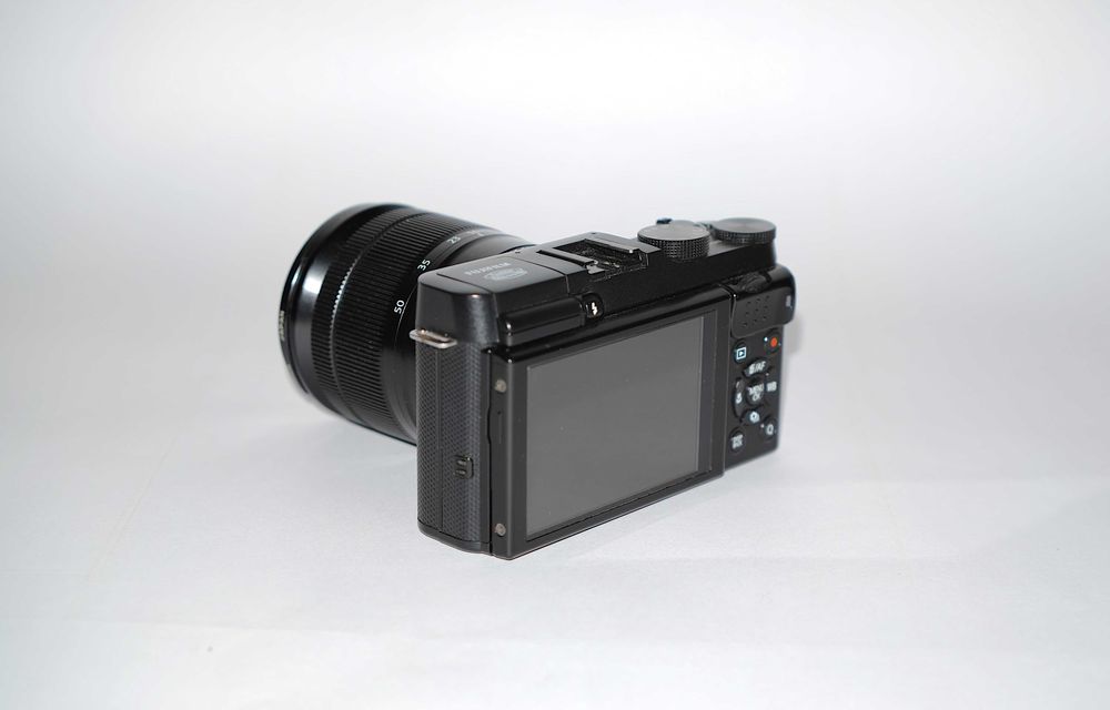 Обьектив Fujinon Fujifilm 16-50mm В прекрасном состоянии Fujifilm X-A1