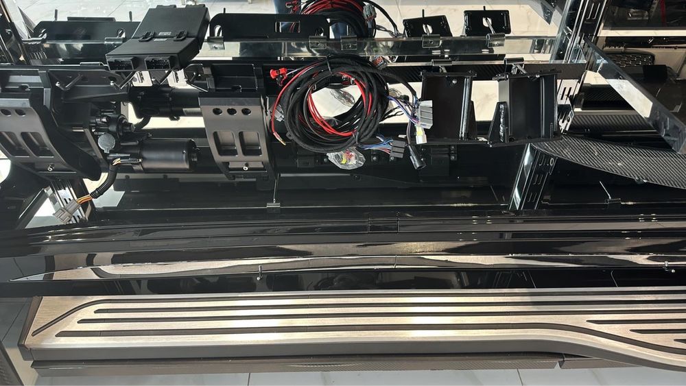 Подножки выдвижные Maybach для Mercedes GLS X167 GLE W167 2019+ пороги