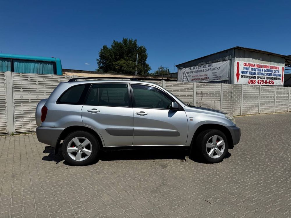 Toyota Rav 4 надежная и не прихотливая