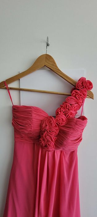 Vendo vestido de cerimónia novo