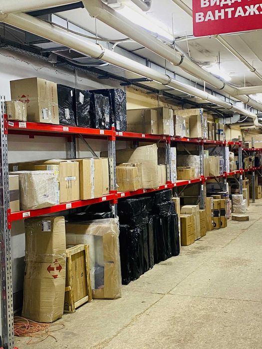 Палетні та консольні стелажі на склад. Стелажі з полицями посилені