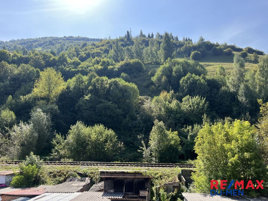 Затишна квартира в місті Рахів.