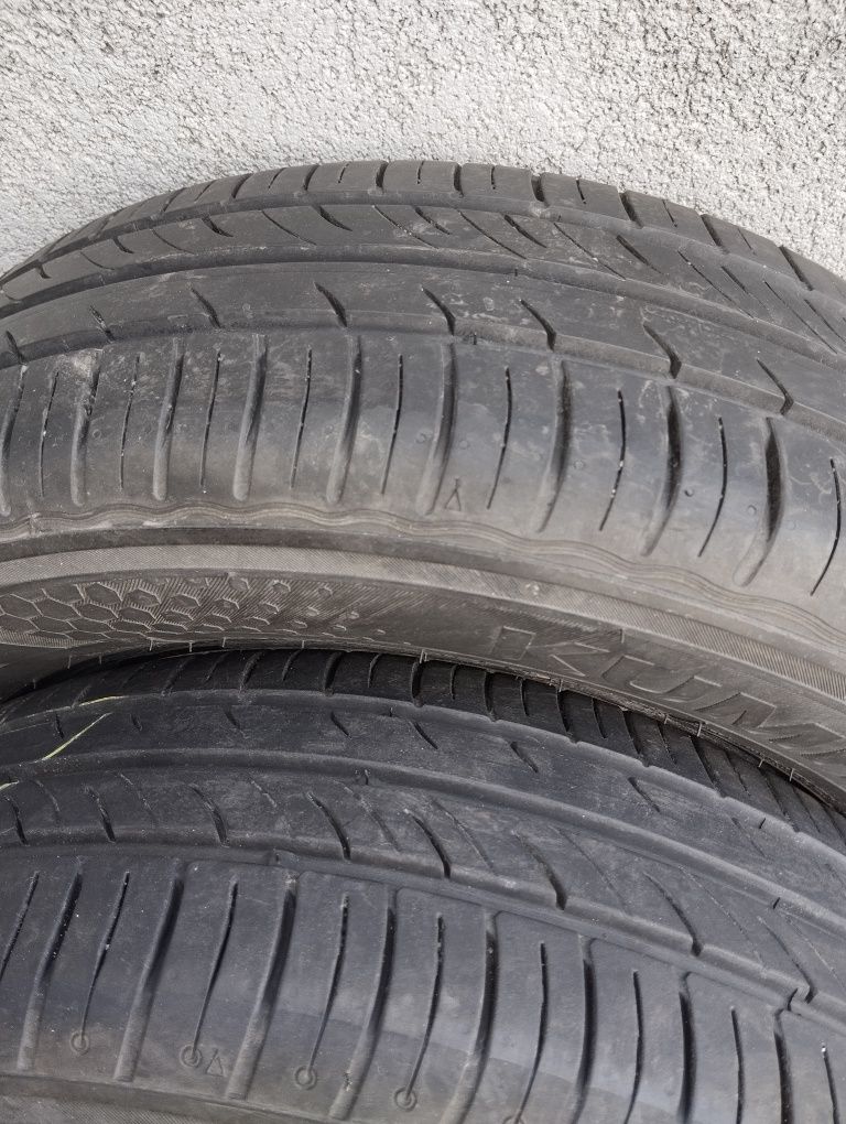 Opony kumho 186/65/15 jak nowe