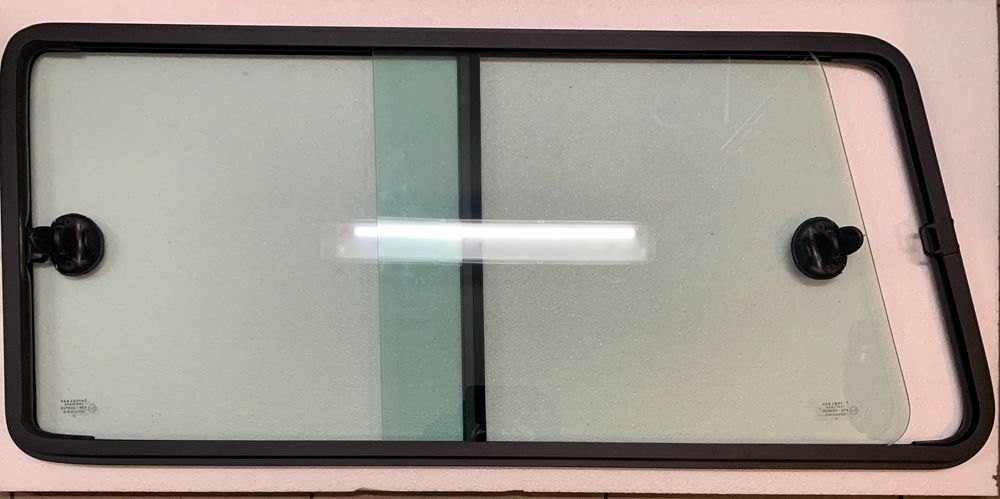 Szyba boczna przesuwna 3 rząd VW T3 Transporter Caravelle Multivan