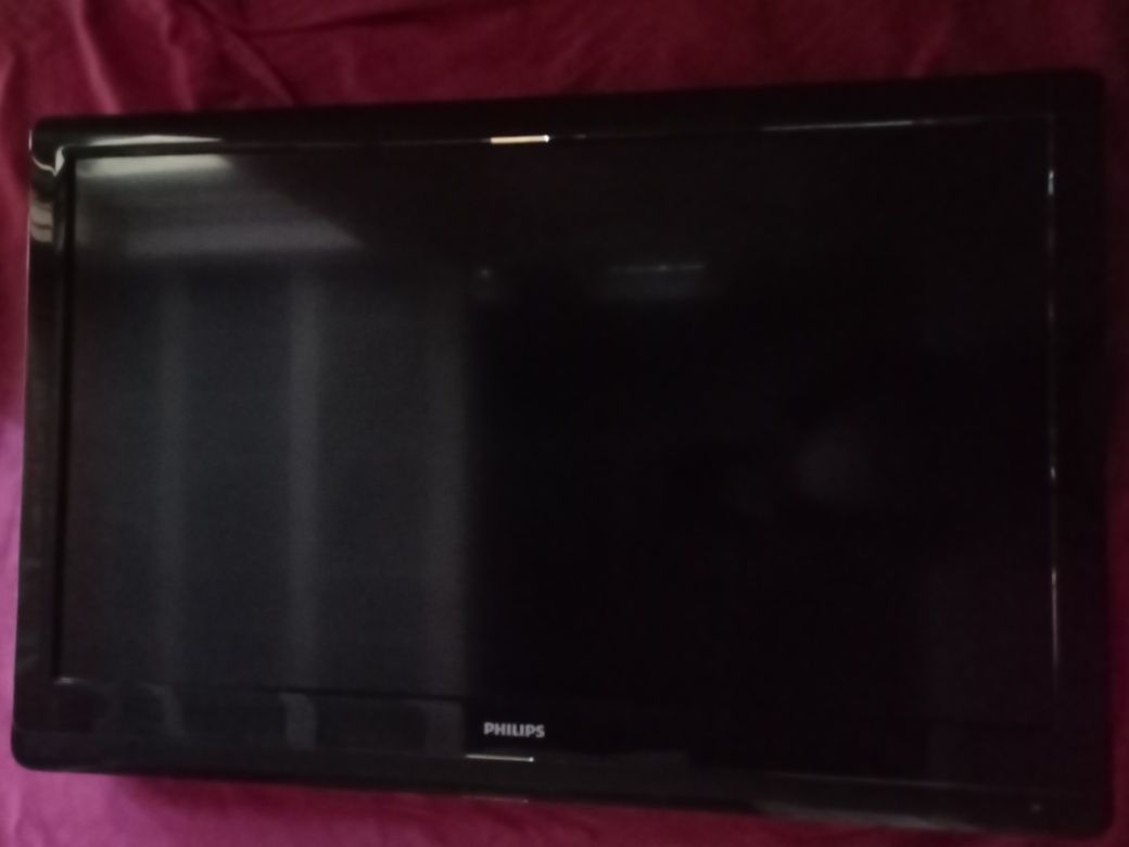 Telewizor Philips 42"(cali).