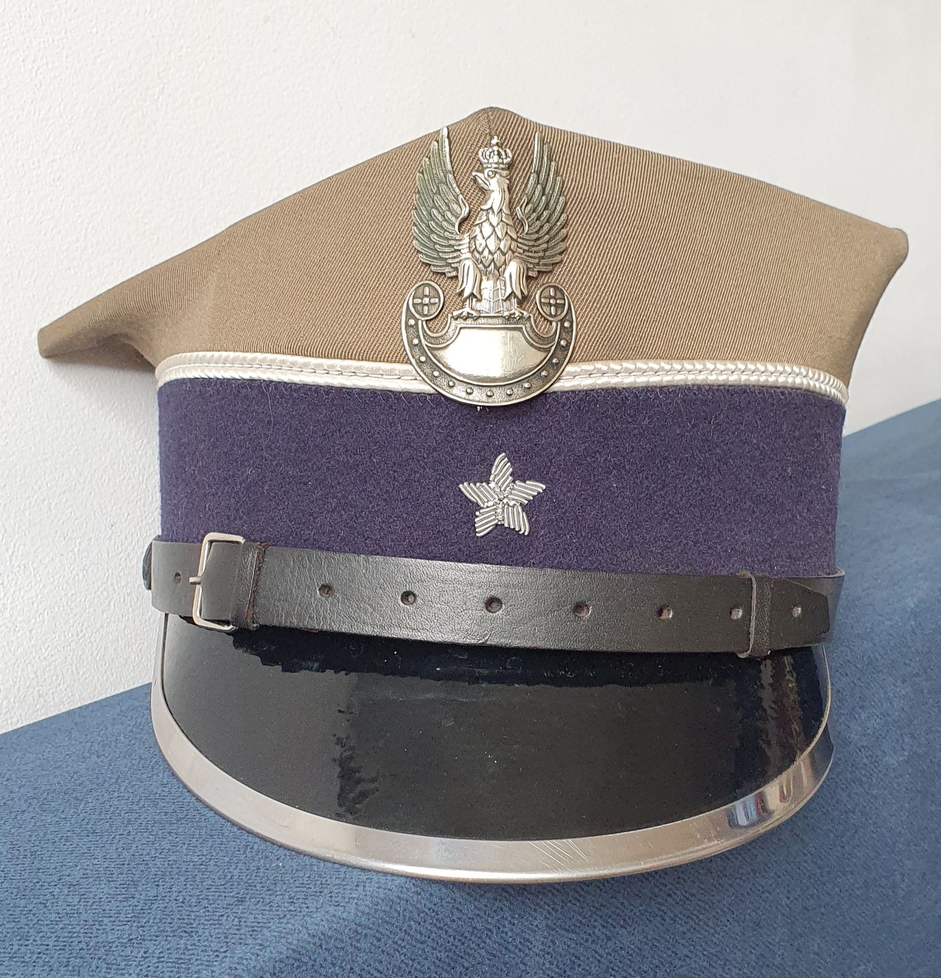 Czapka wojskowa mon PRL rogatywka , Militaria