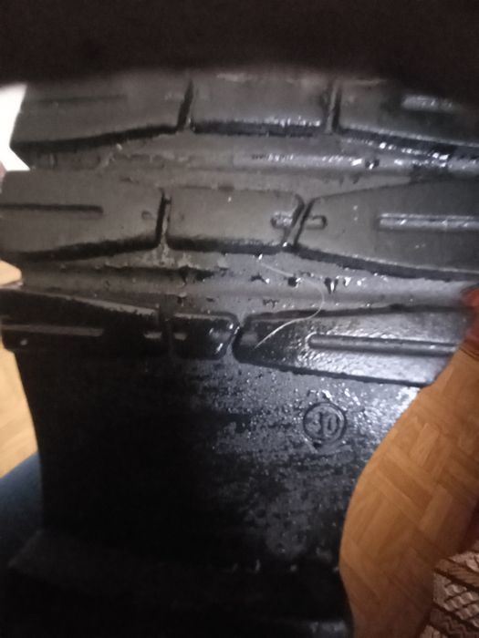 Zamszowe botki na trapezie, rozm. 40