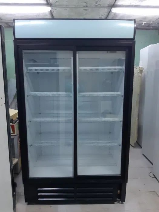 В идеале широкий двухдверный холодильник бу холодильная витрина шкаф