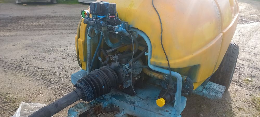 Pulverizador 2000 Lts