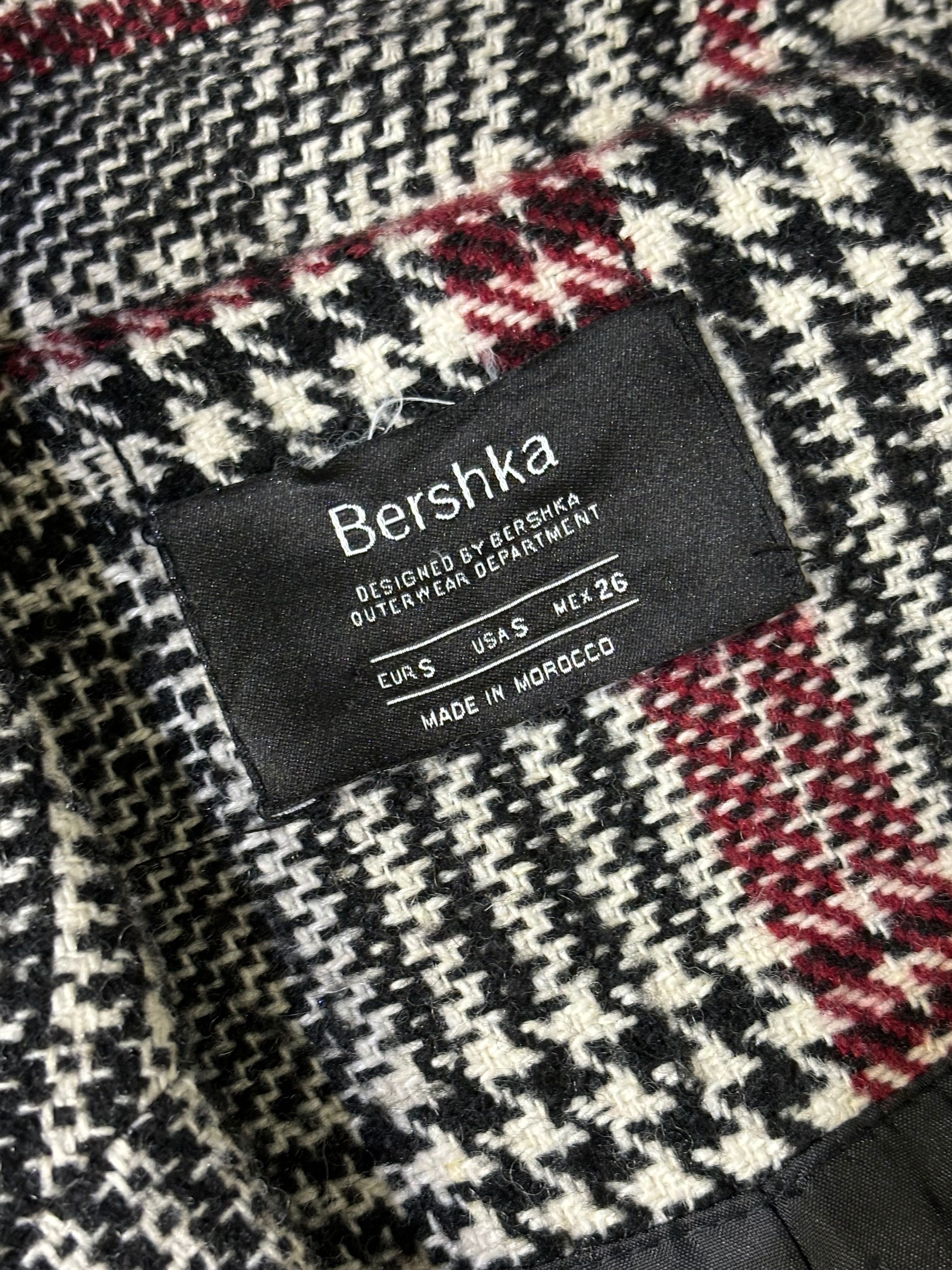 Bershka пальто весна/осінь