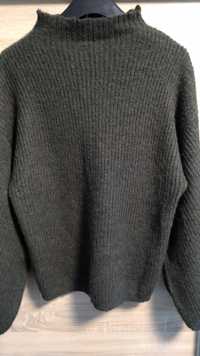 Sweterek khaki M